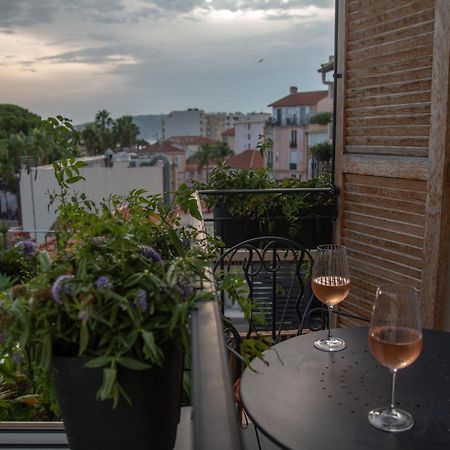 Unique Boutique Hotel Antibes Juan-Les-Pins Bagian luar foto