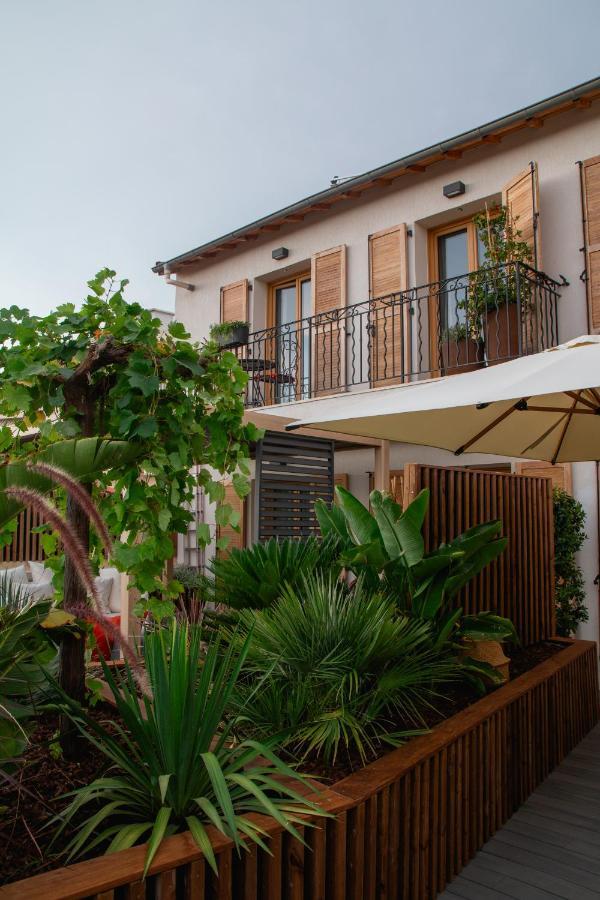 Unique Boutique Hotel Antibes Juan-Les-Pins Bagian luar foto