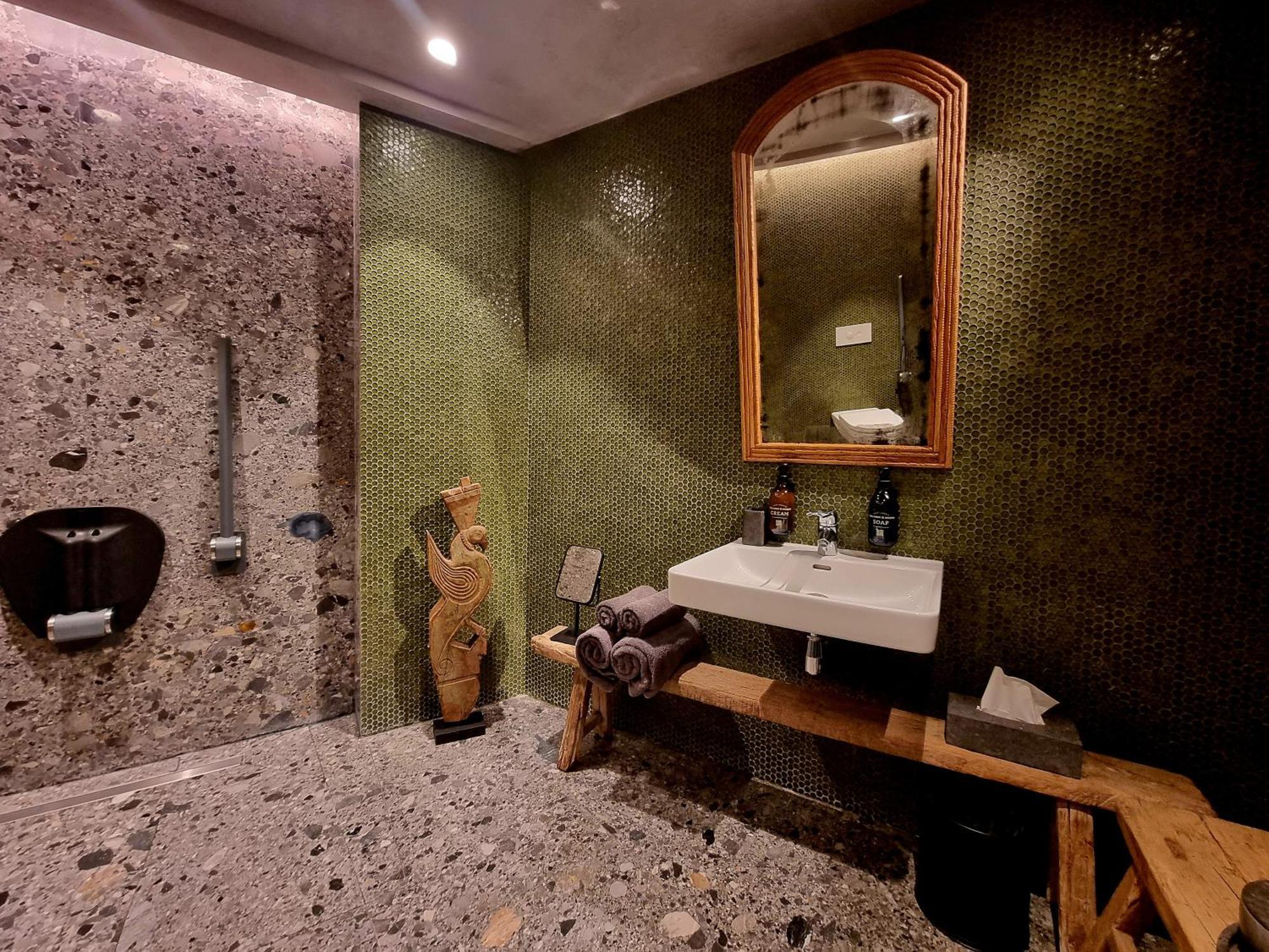 Unique Boutique Hotel Antibes Juan-Les-Pins Bagian luar foto