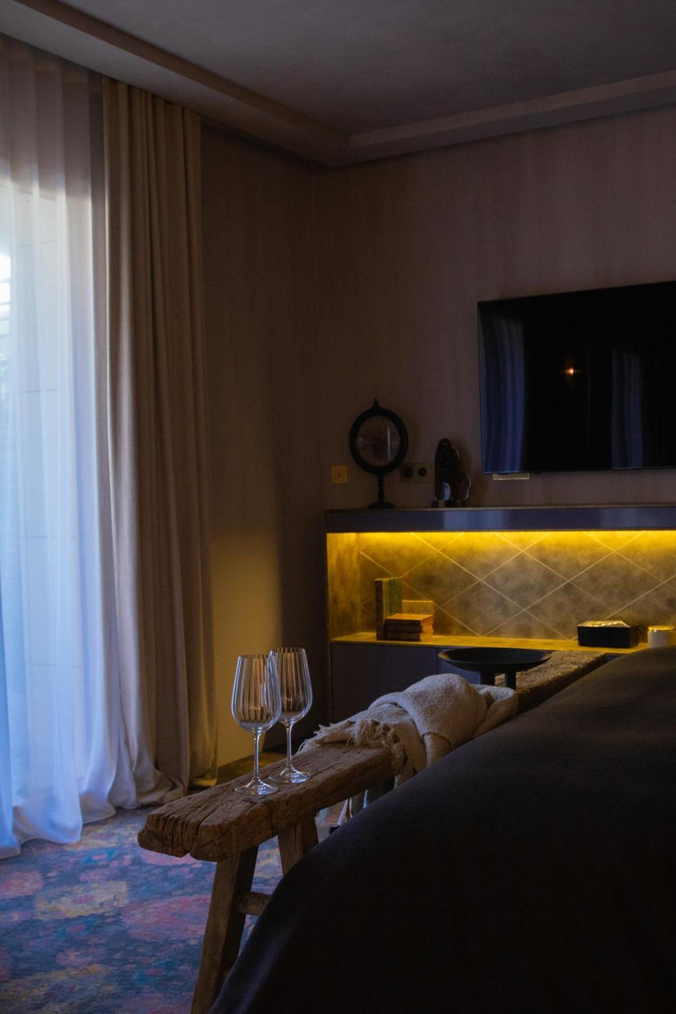 Unique Boutique Hotel Antibes Juan-Les-Pins Bagian luar foto